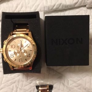 Nixon watch